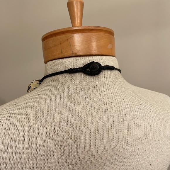 Boutique Style Manouk Large Seed Pod Necklace Zebra Strips Asymmetrical Design - Picture 10 of 16